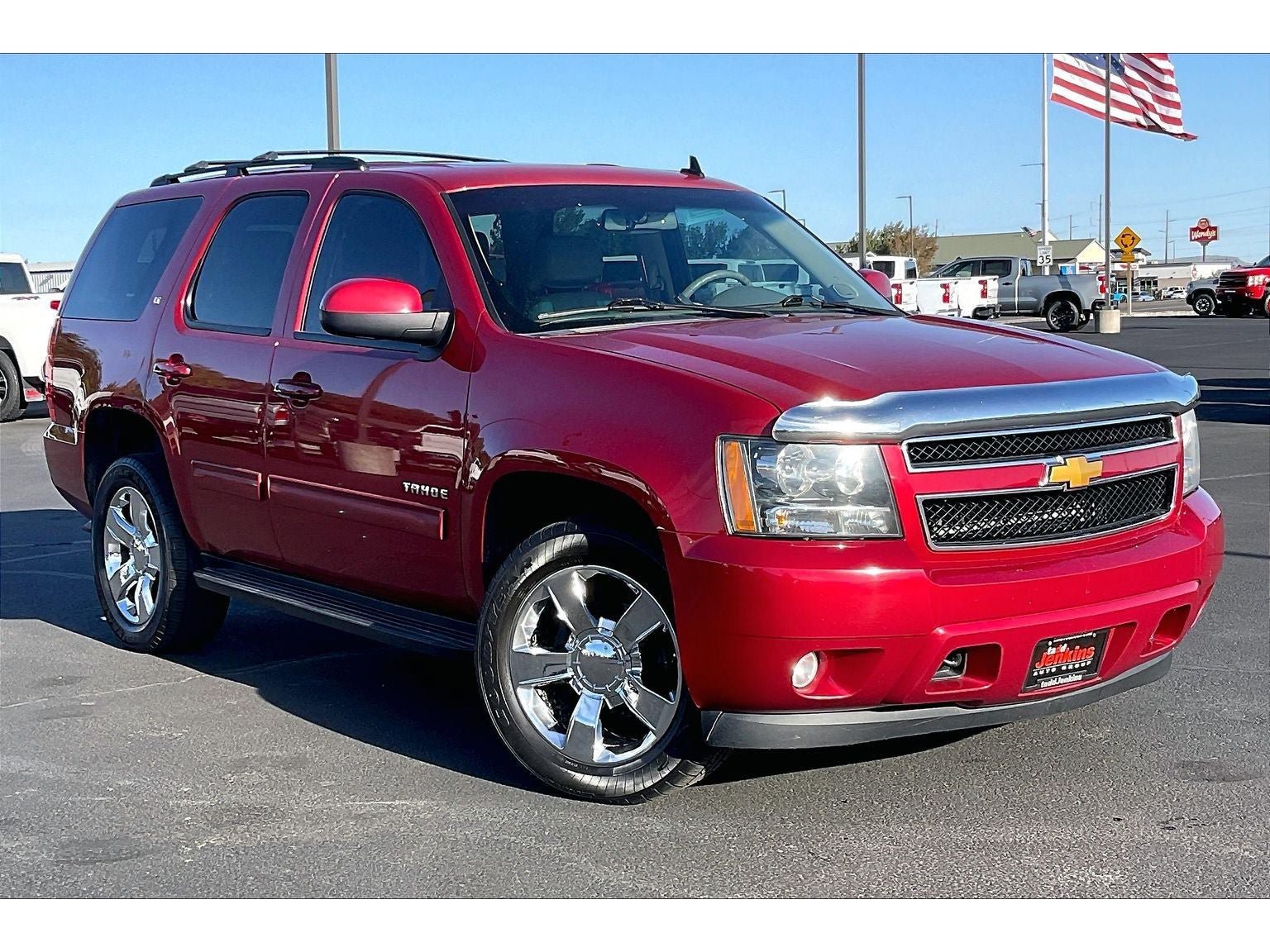 Used 2014 Chevrolet Tahoe LT w/ Luxury Package AWD/4WD image 2