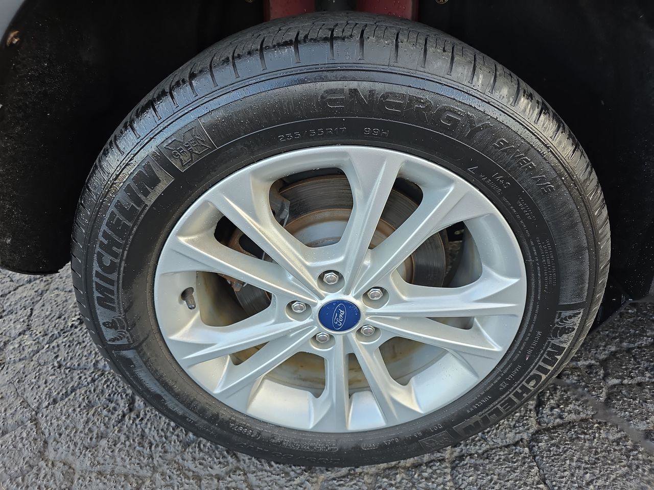 Used 2017 Ford Escape SE image 17