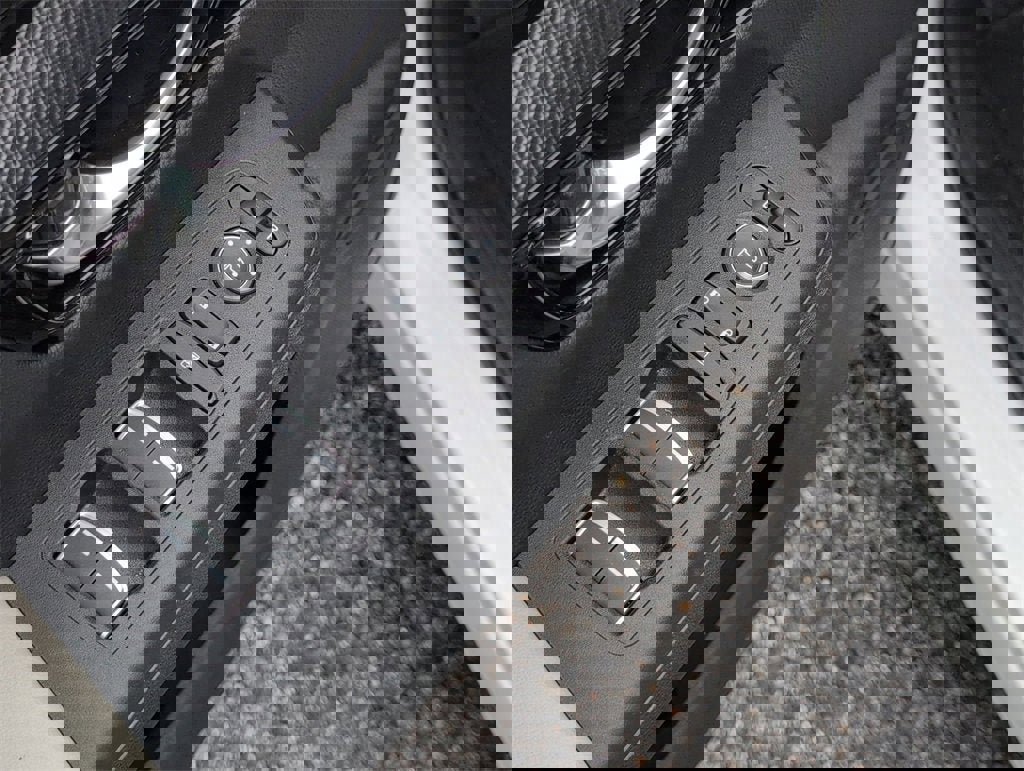 Used 2024 Honda CR-V EX-L image 12