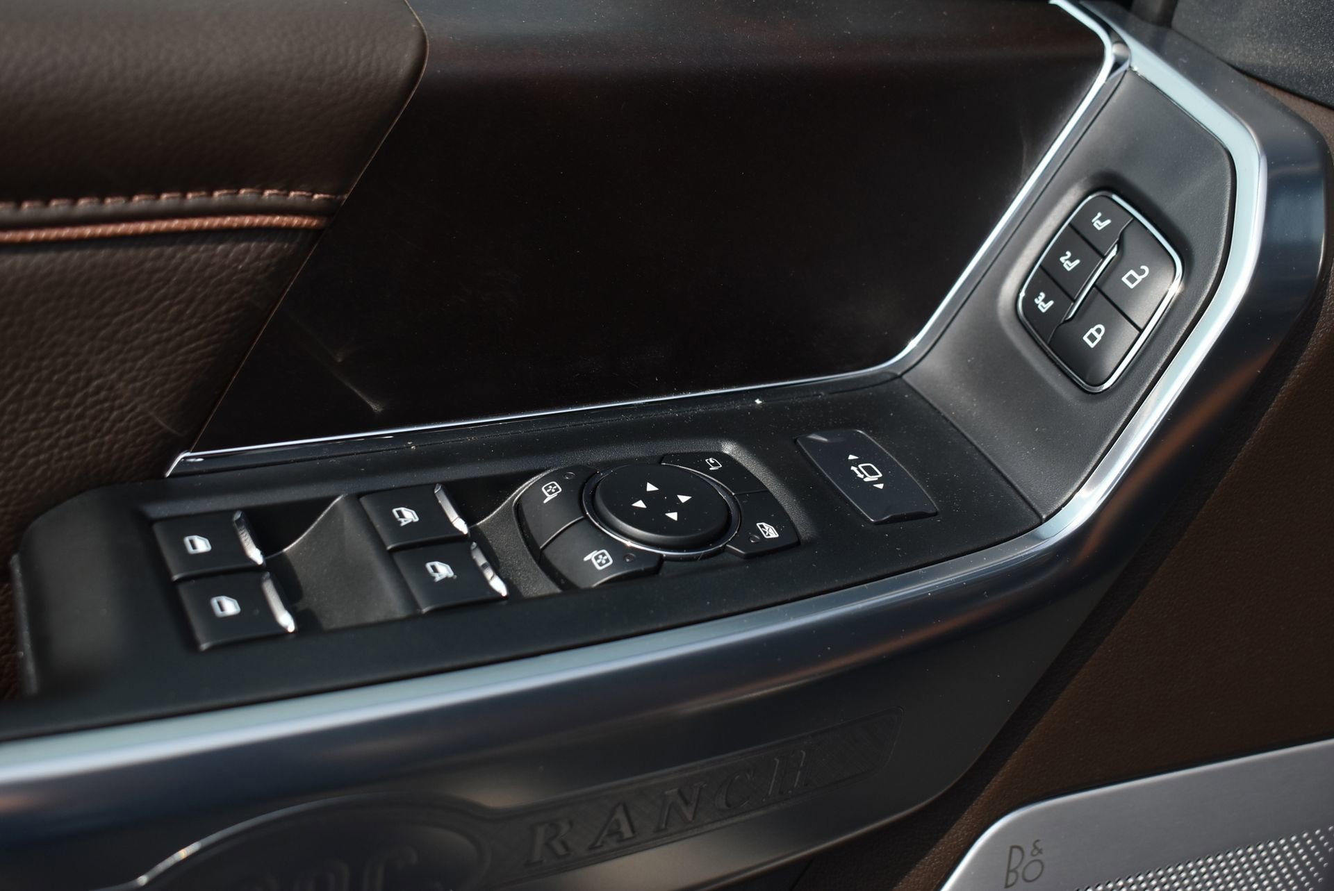 New 2025 Ford F350 King Ranch w/ Chrome Package image 12