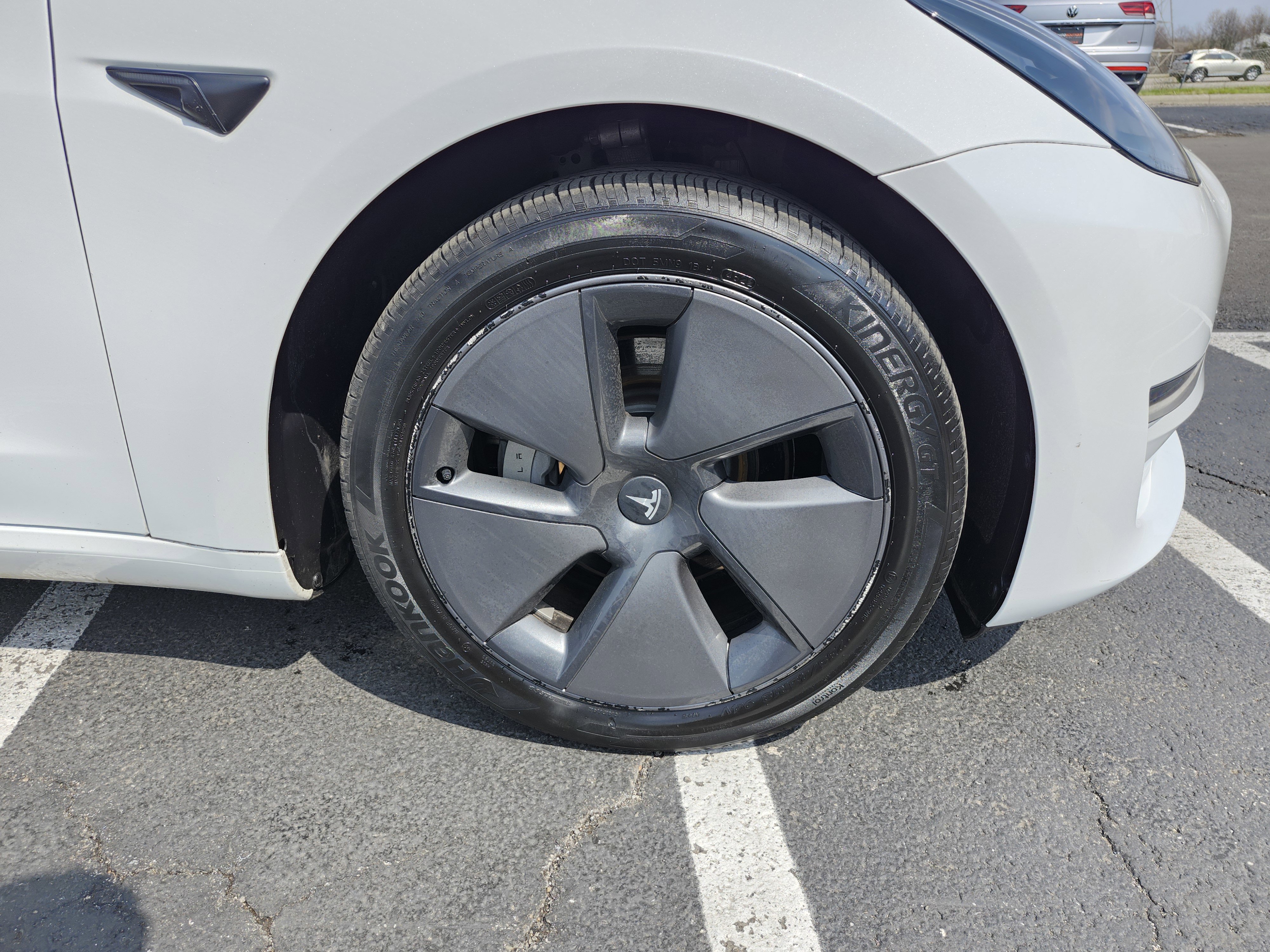 Used 2023 Tesla Model 3 Standard Range image 11