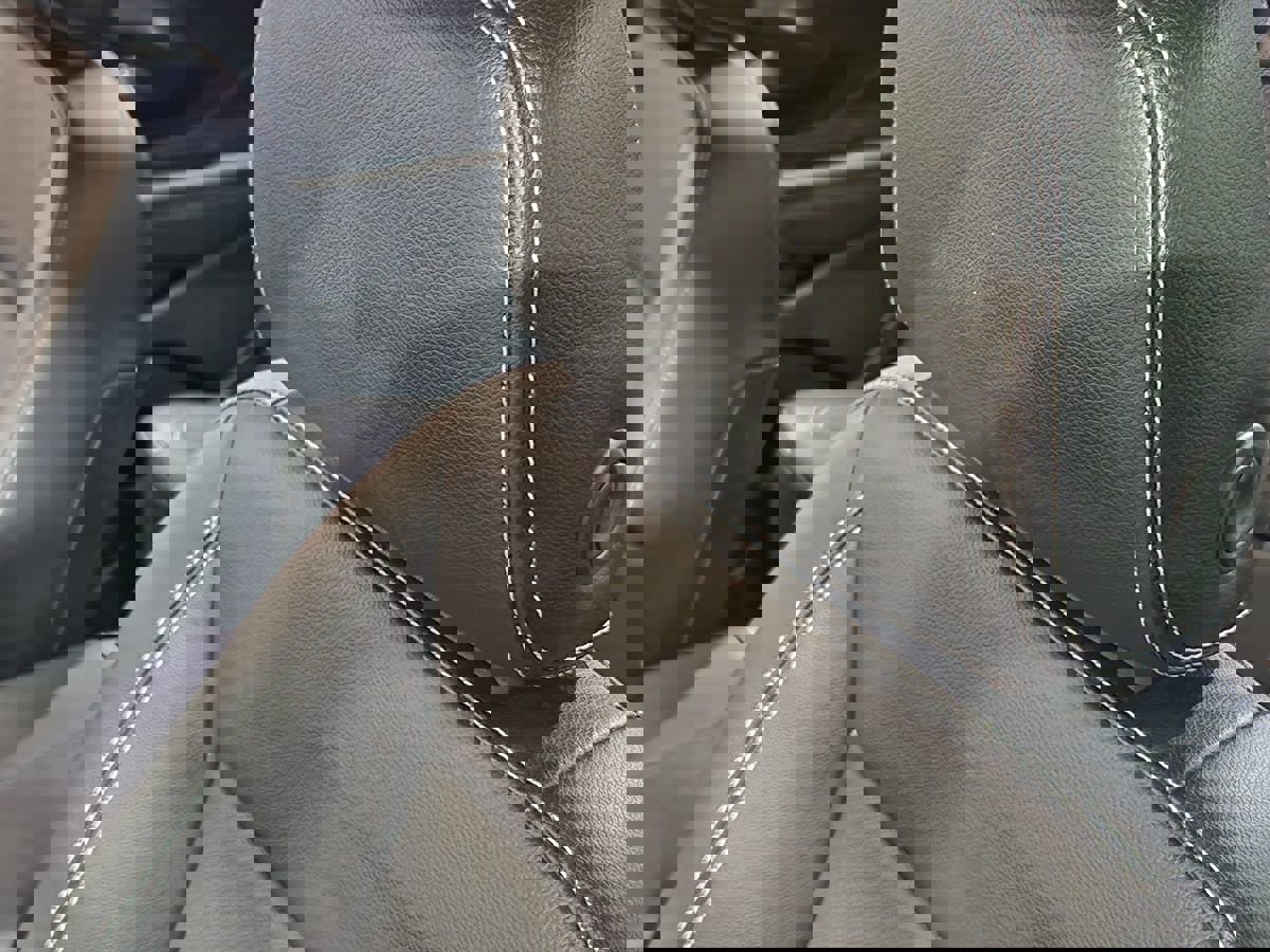 Used 2022 GMC Terrain SLT image 35