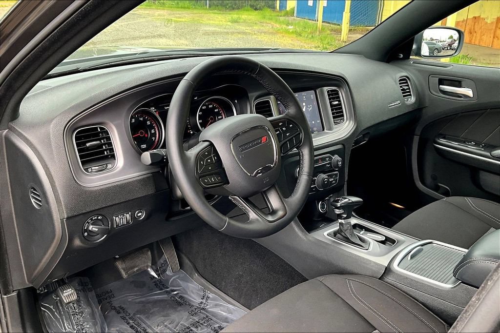 Used 2023 Dodge Charger SXT w/ Cold Weather Package RWD image 18