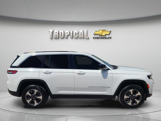 Used 2024 Jeep Grand Cherokee Limited 4xe AWD/4WD image 6