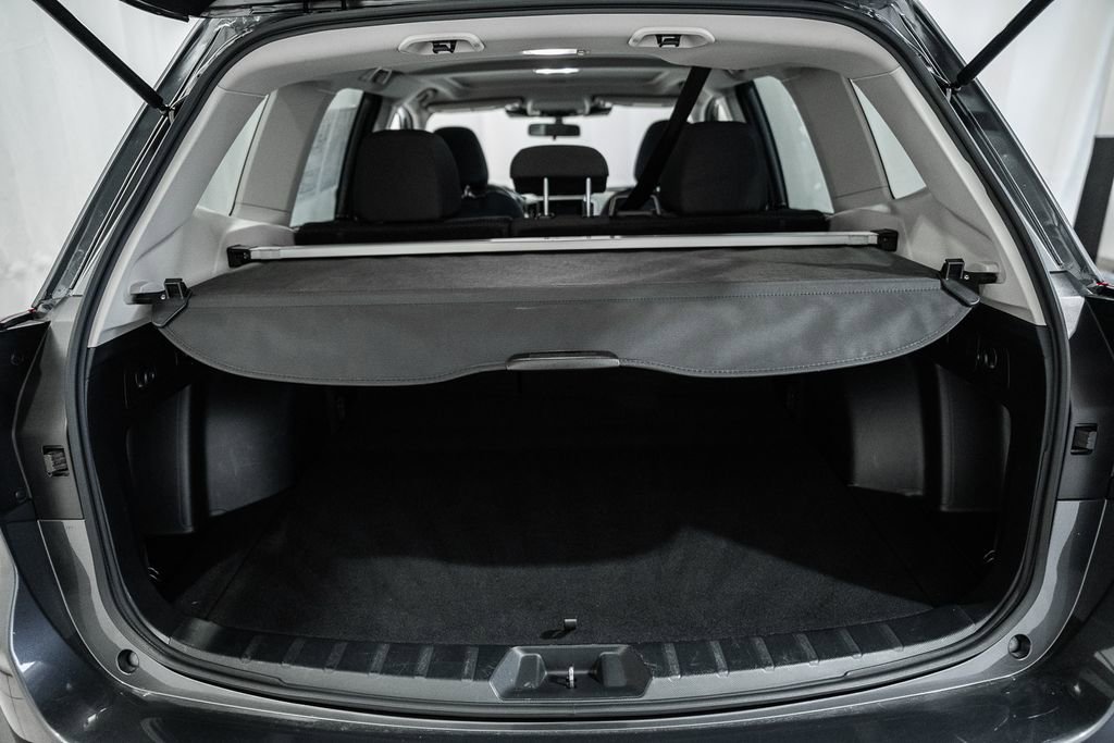 Used 2022 Subaru Forester Premium image 8