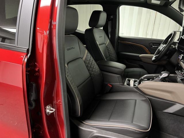Certified 2025 GMC Canyon Denali AWD/4WD image 28
