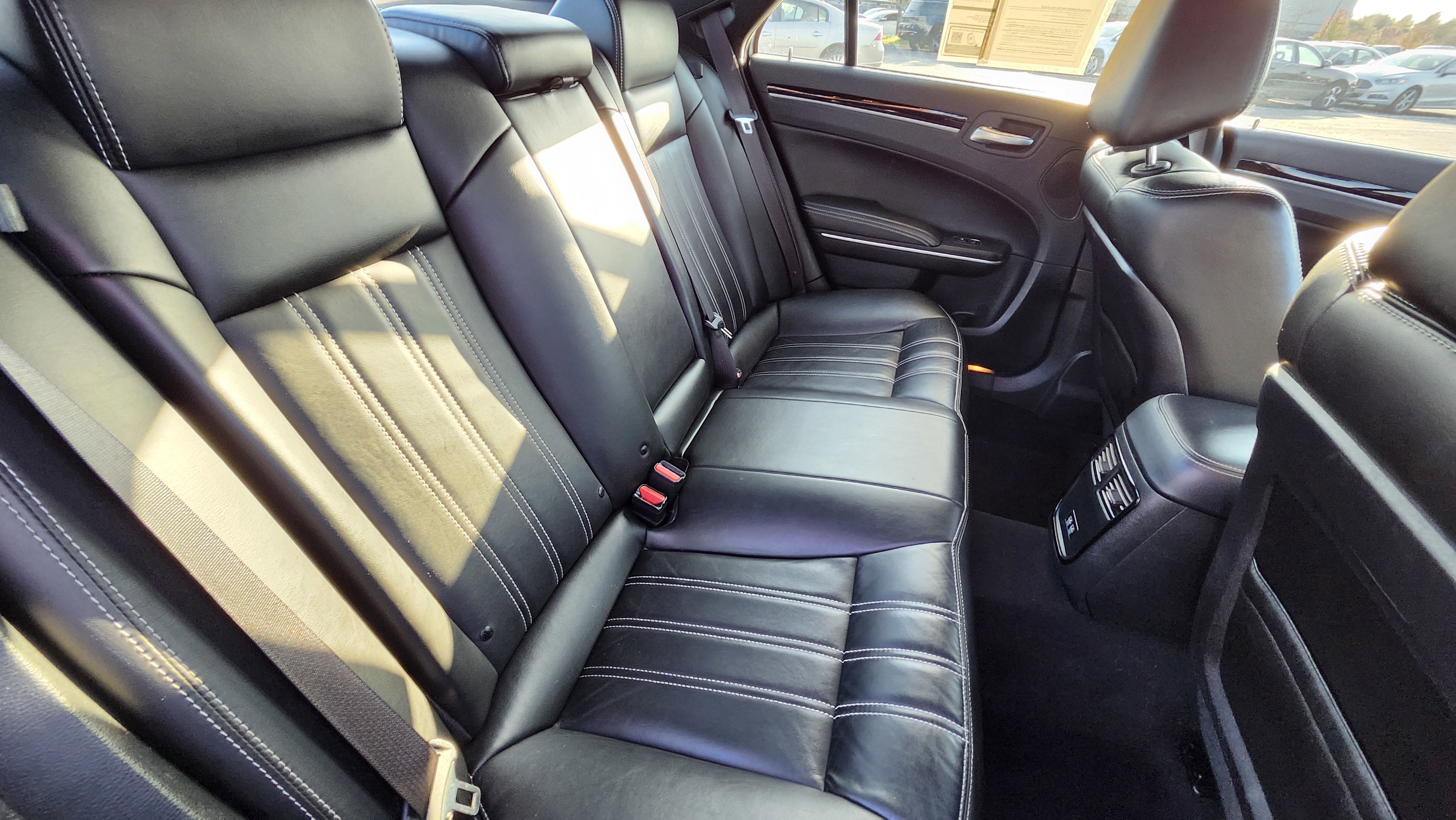 Used 2023 Chrysler 300 S image 20