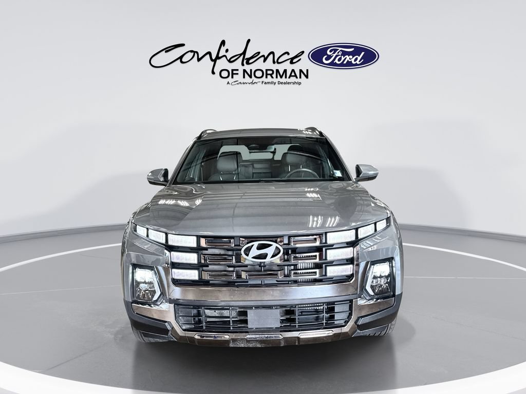 Used 2025 Hyundai Santa Cruz Limited AWD/4WD image 2
