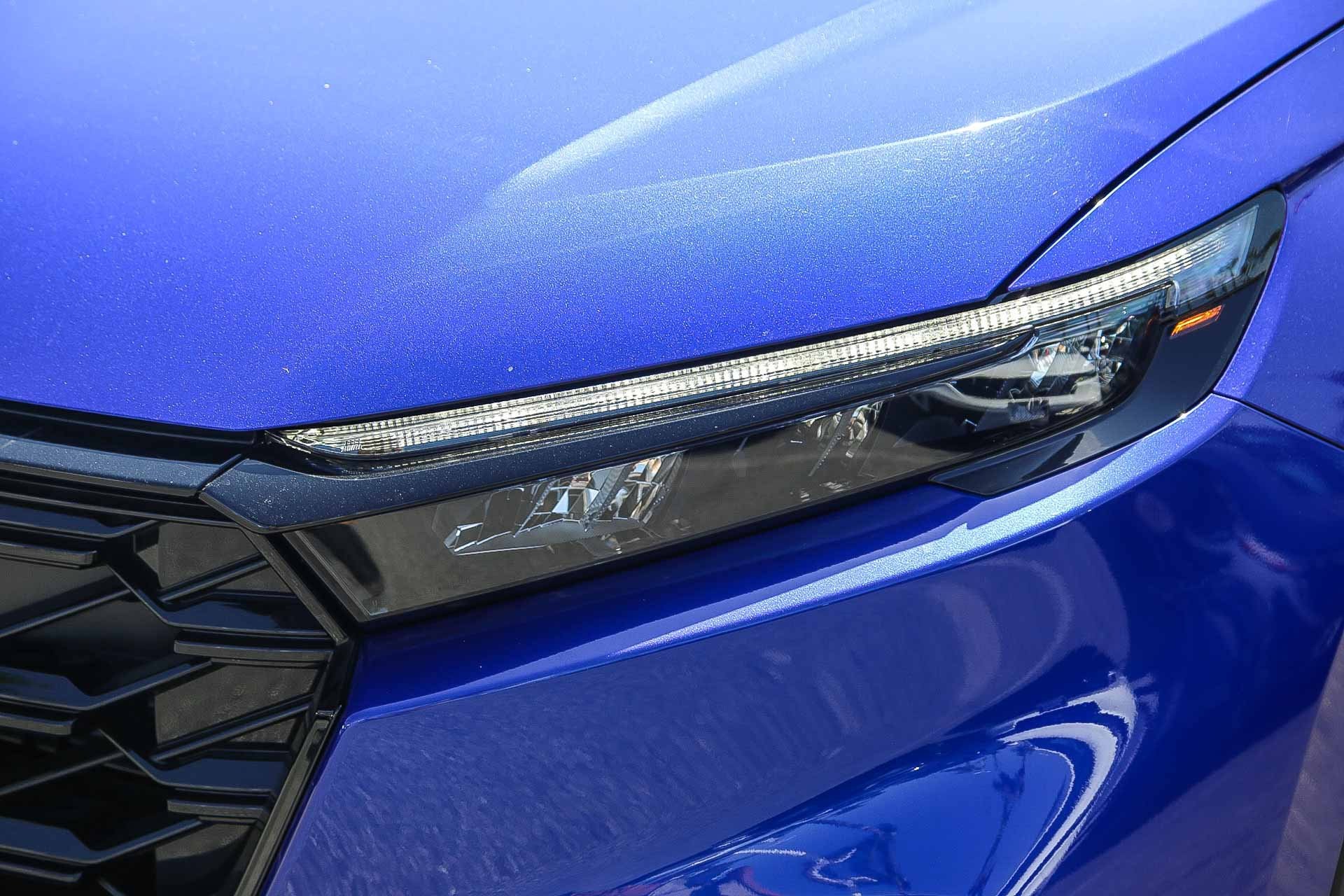 Certified 2025 Honda CR-V Sport image 3