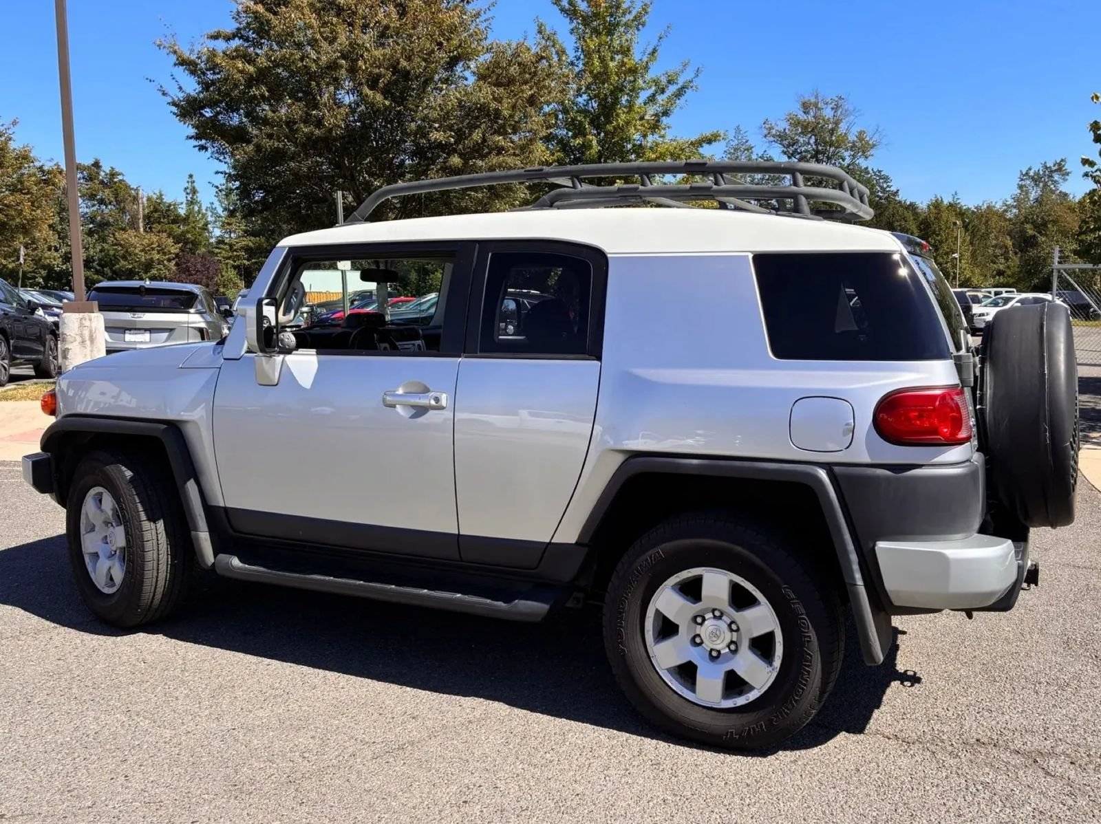 Used 2007 Toyota FJ Cruiser 4WD w/ Upgrade Pkg 2 image 6