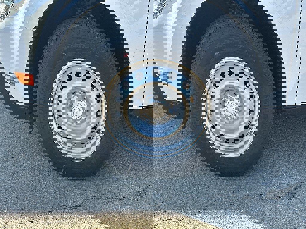 New 2026 Ford Maverick XL AWD/4WD image 3