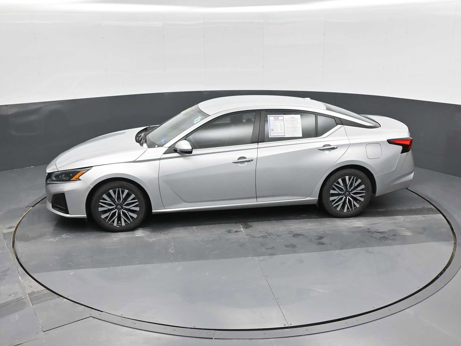 Used 2023 Nissan Altima 2.5 SV image 24