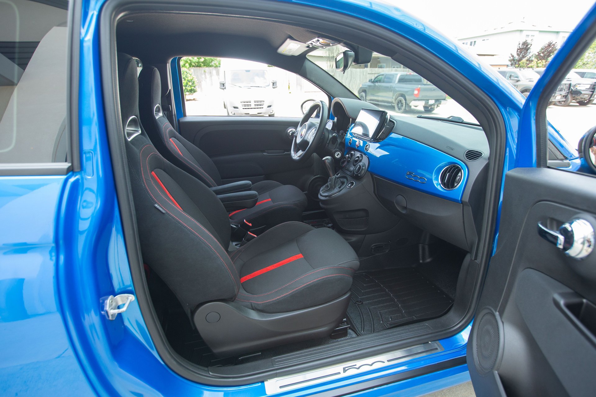 Used 2018 FIAT 500 Abarth FWD image 35