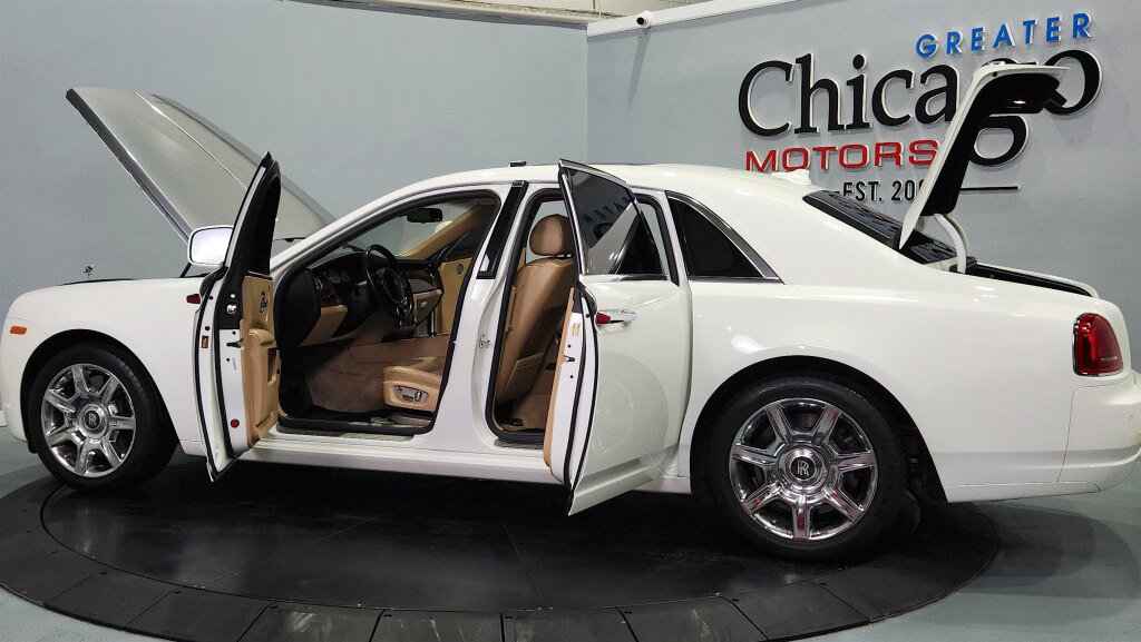 Used 2010 Rolls-Royce Ghost RWD image 19
