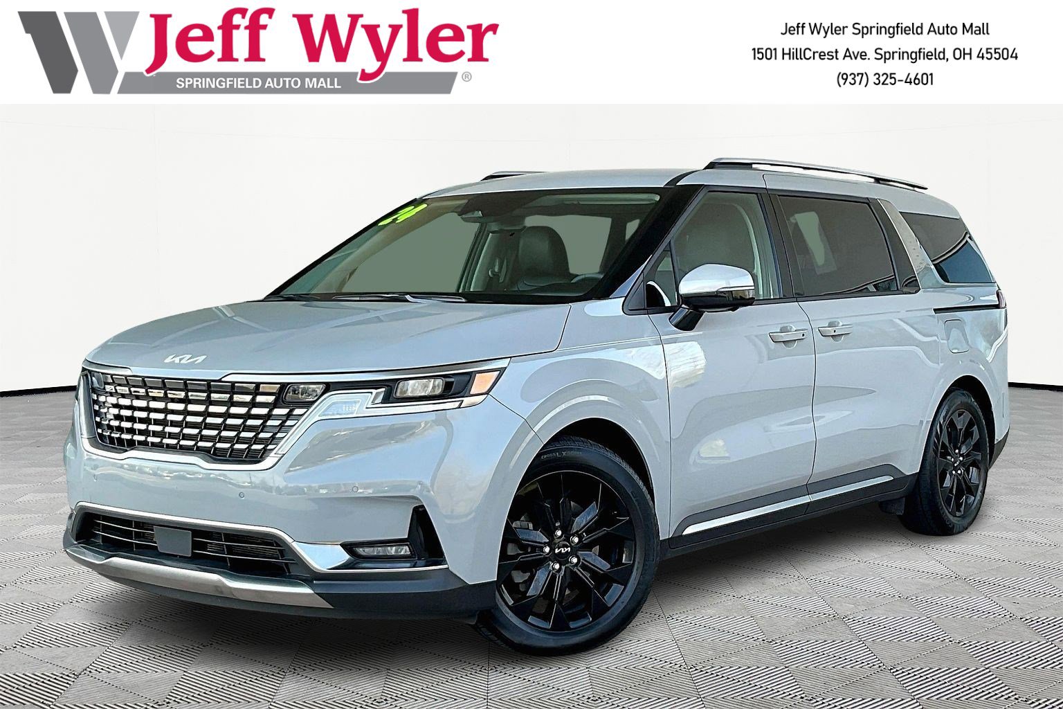 Used 2024 Kia Carnival SX image 1