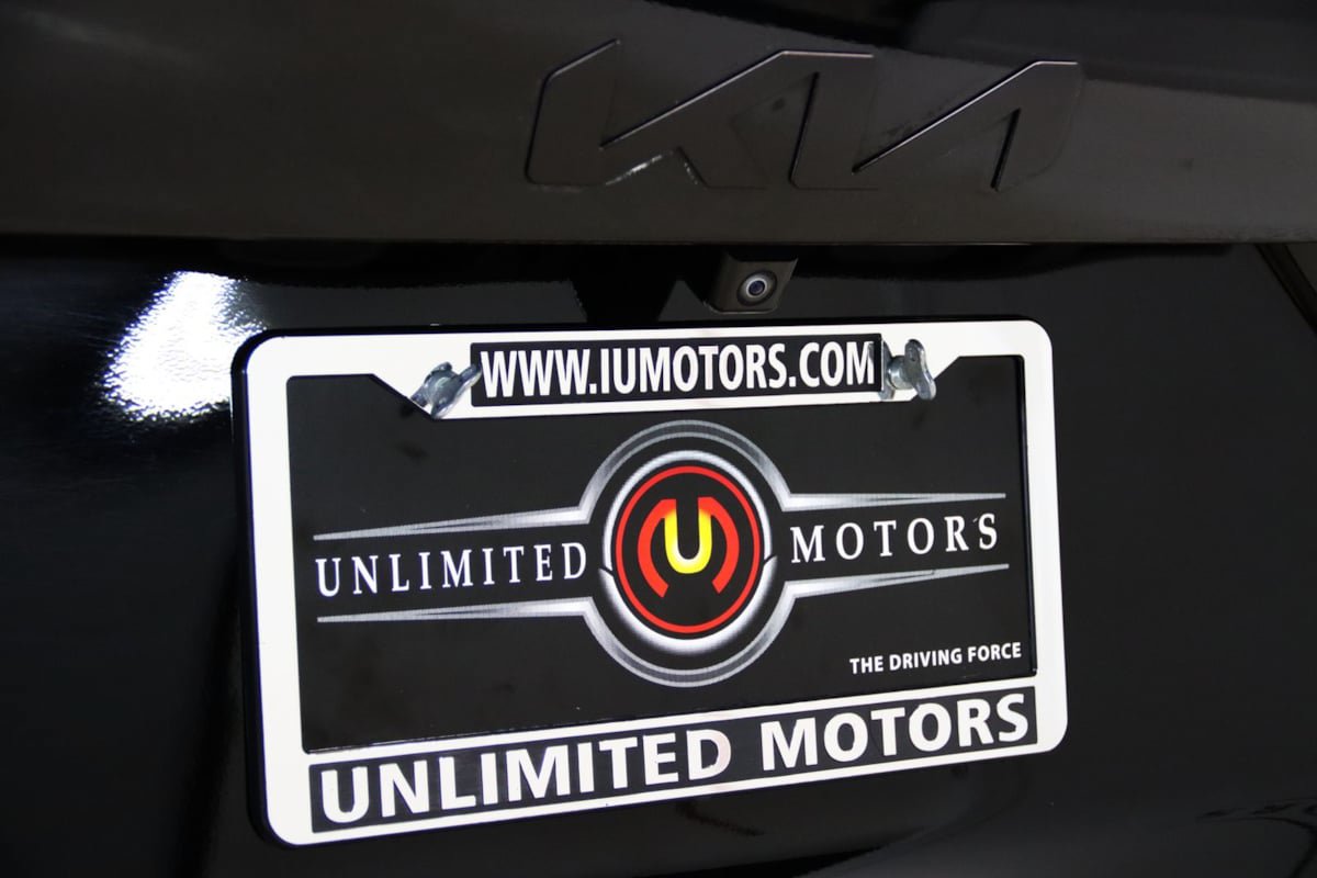 Used 2025 Kia Sorento SX AWD/4WD image 11