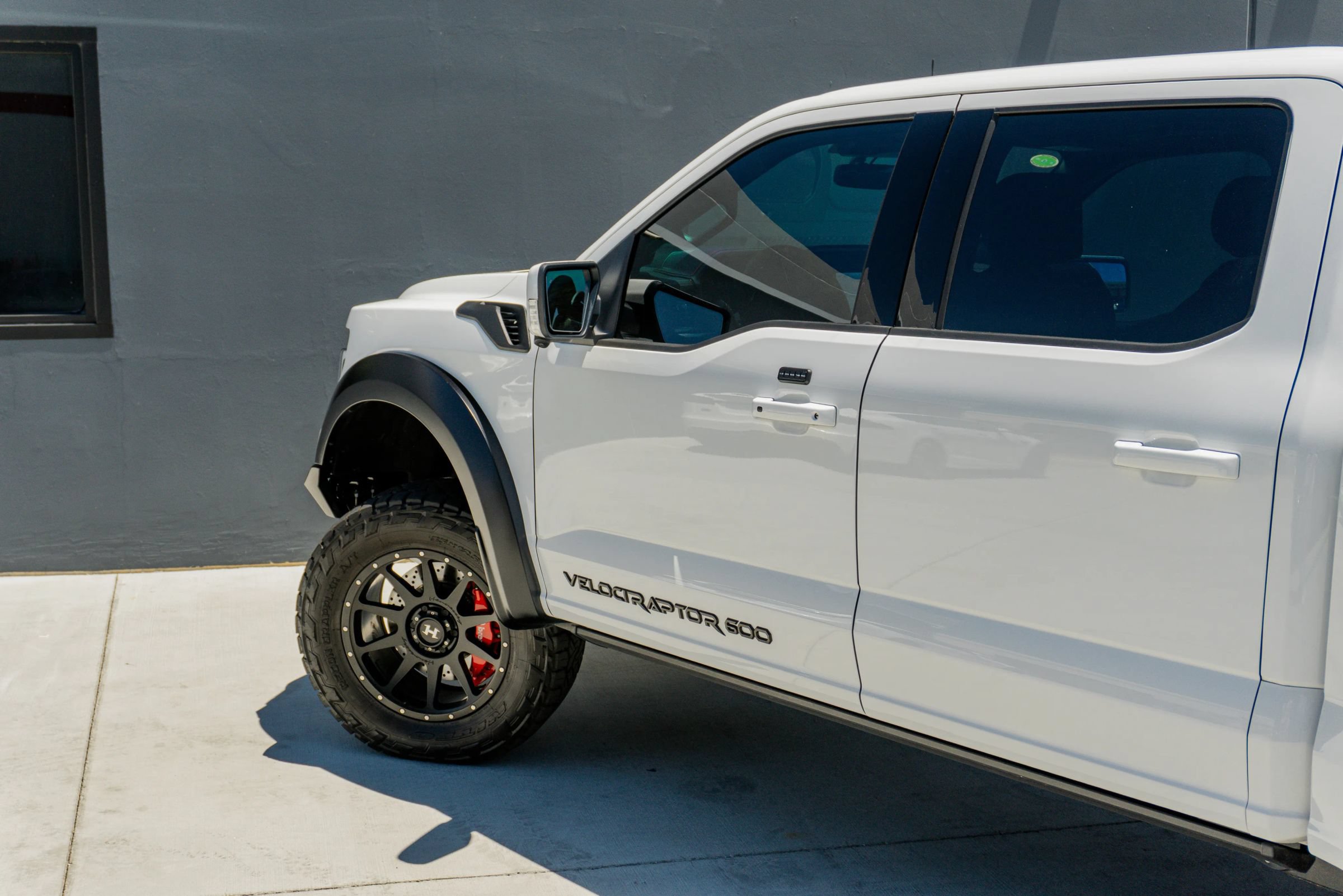 Used 2025 Ford F150 Raptor AWD/4WD image 56