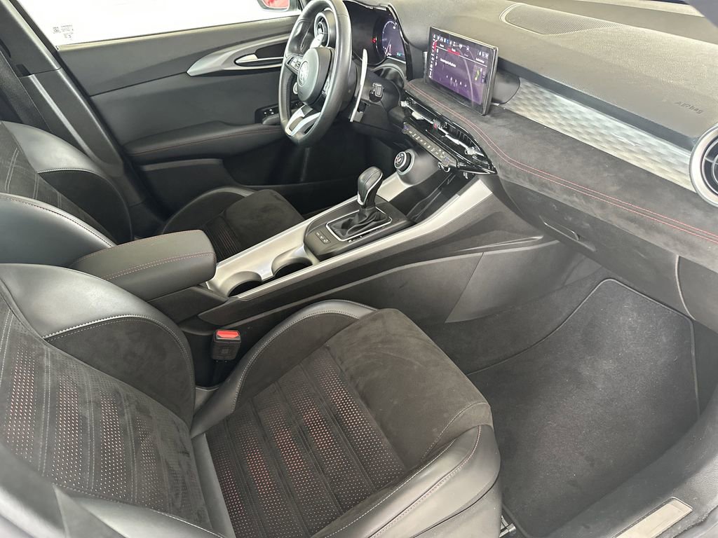 Used 2024 Alfa Romeo Tonale Veloce image 37