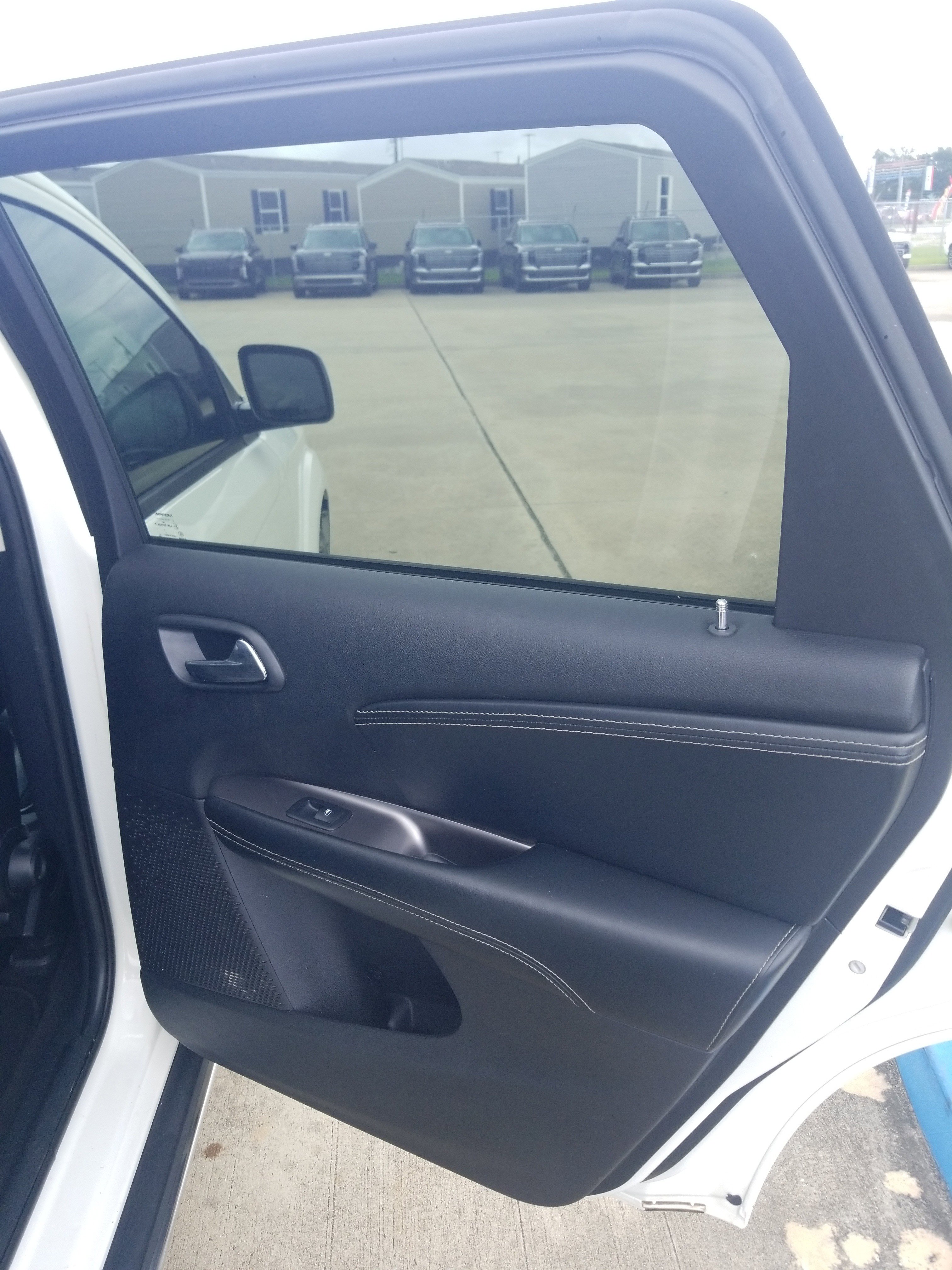 Used 2015 Dodge Journey Crossroad w/ Flexible Seating Group FWD image 11