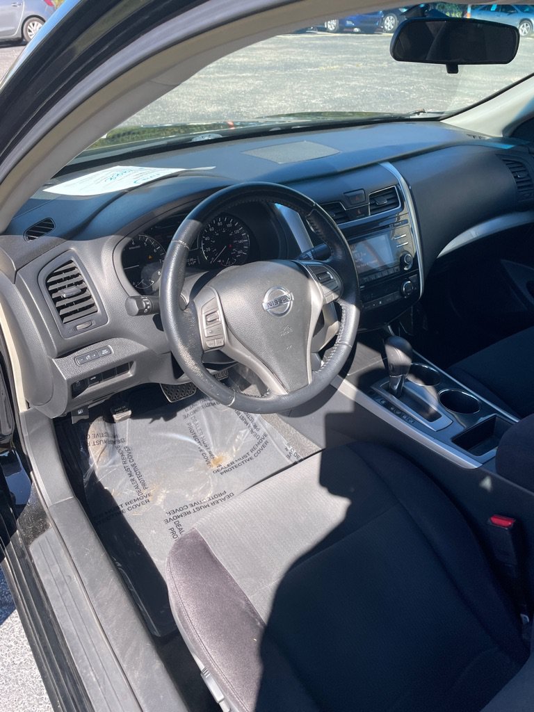 Used 2013 Nissan Altima 2.5 SV FWD image 9