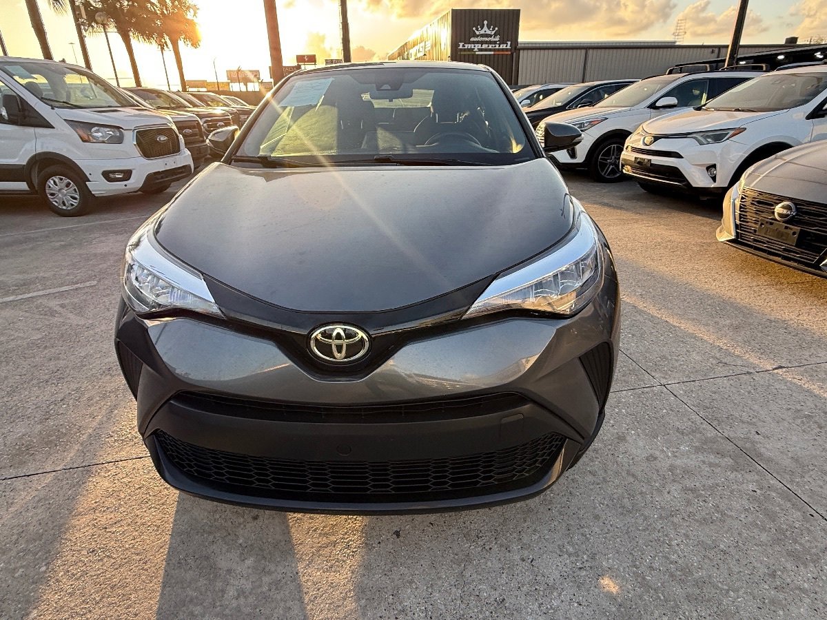Used 2020 Toyota C-HR XLE FWD image 8