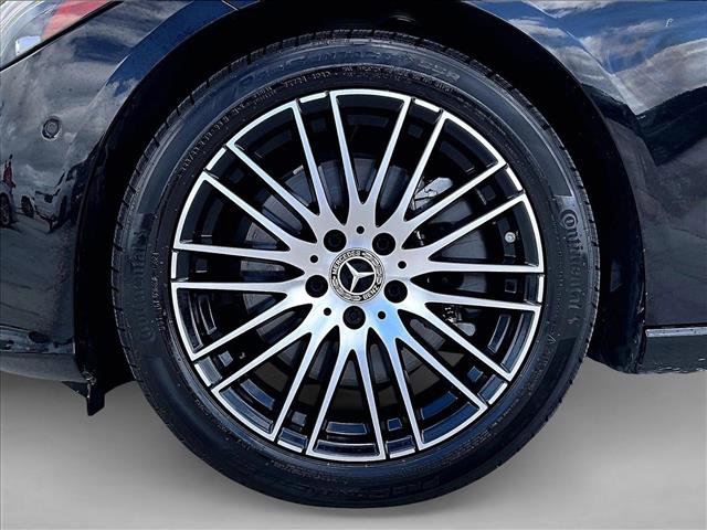 Used 2025 Mercedes-Benz C 300 Sedan image 10