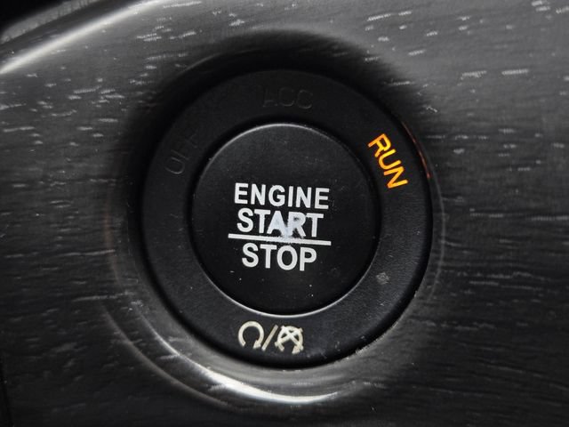 Used 2018 Jeep Grand Cherokee Altitude AWD/4WD image 31