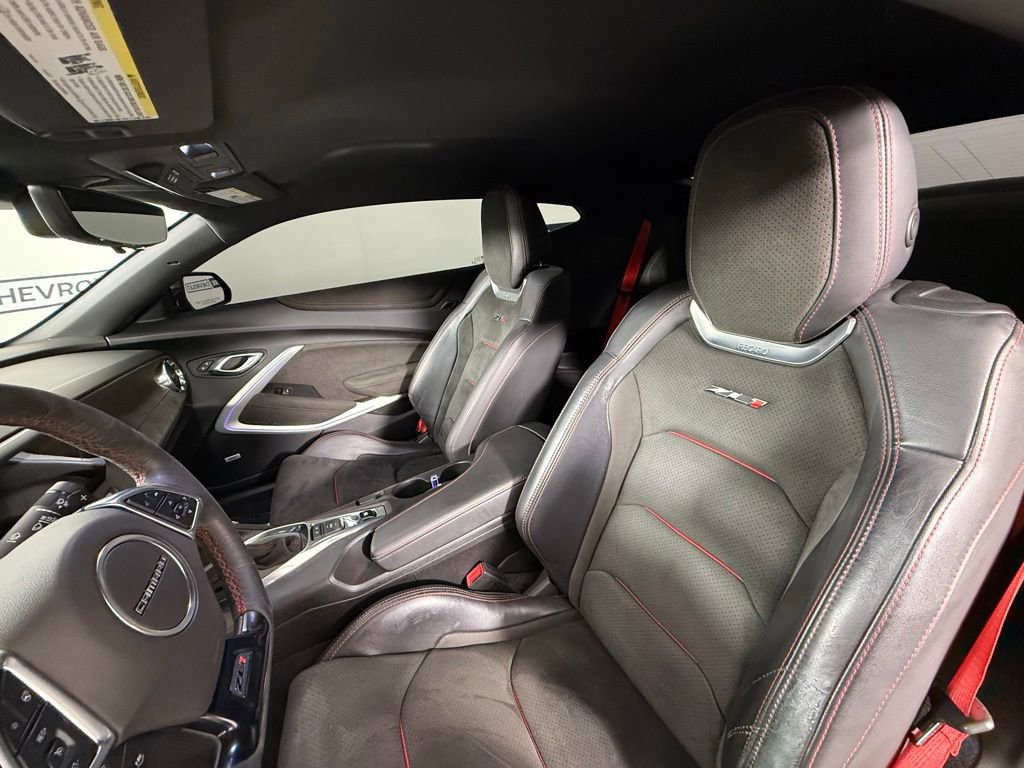 Used 2019 Chevrolet Camaro ZL1 RWD image 33