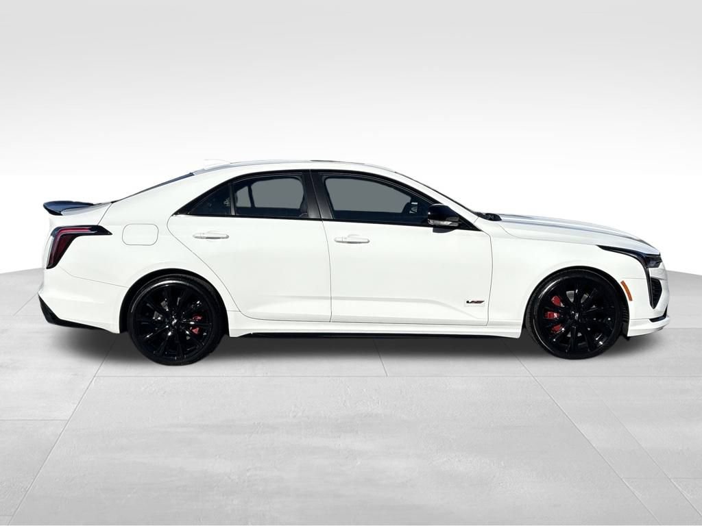 New 2026 Cadillac CT4 V image 5