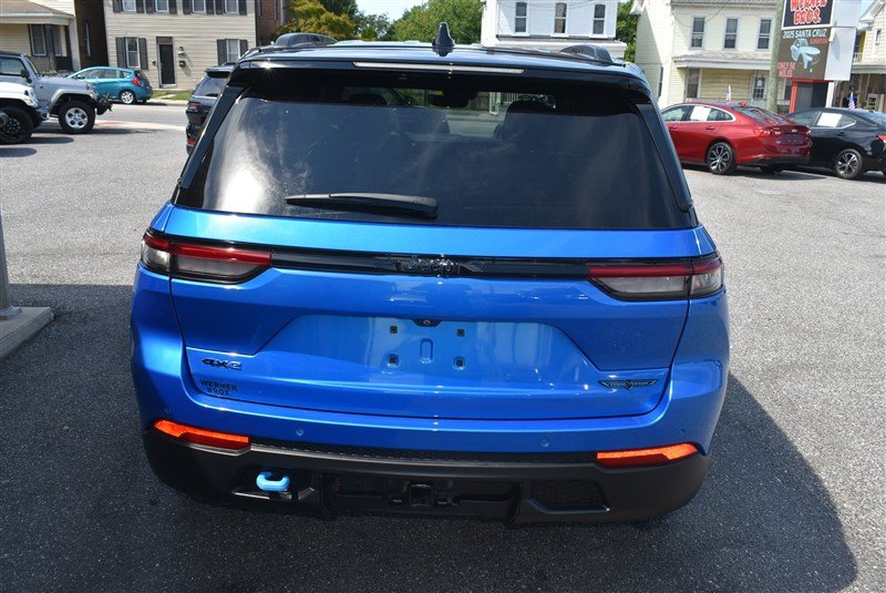 Used 2023 Jeep Grand Cherokee Trailhawk AWD/4WD image 5