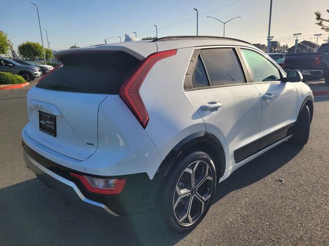 Used 2023 Kia Niro EX Touring FWD image 4
