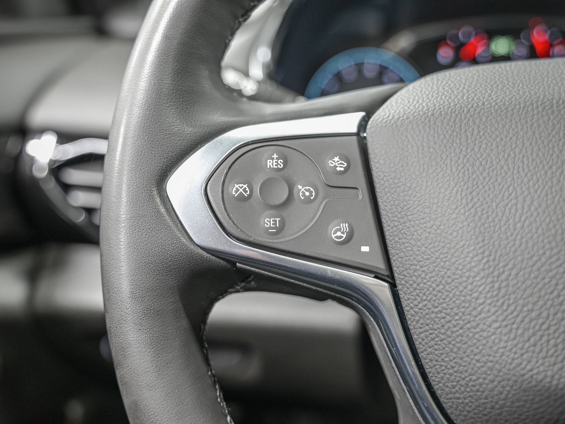 Used 2023 Chevrolet Traverse RS image 20