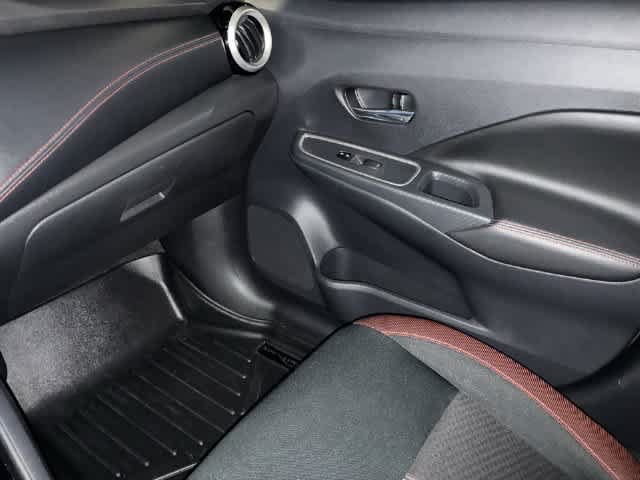 Used 2025 Nissan Versa SR w/ Trunk Package FWD image 31