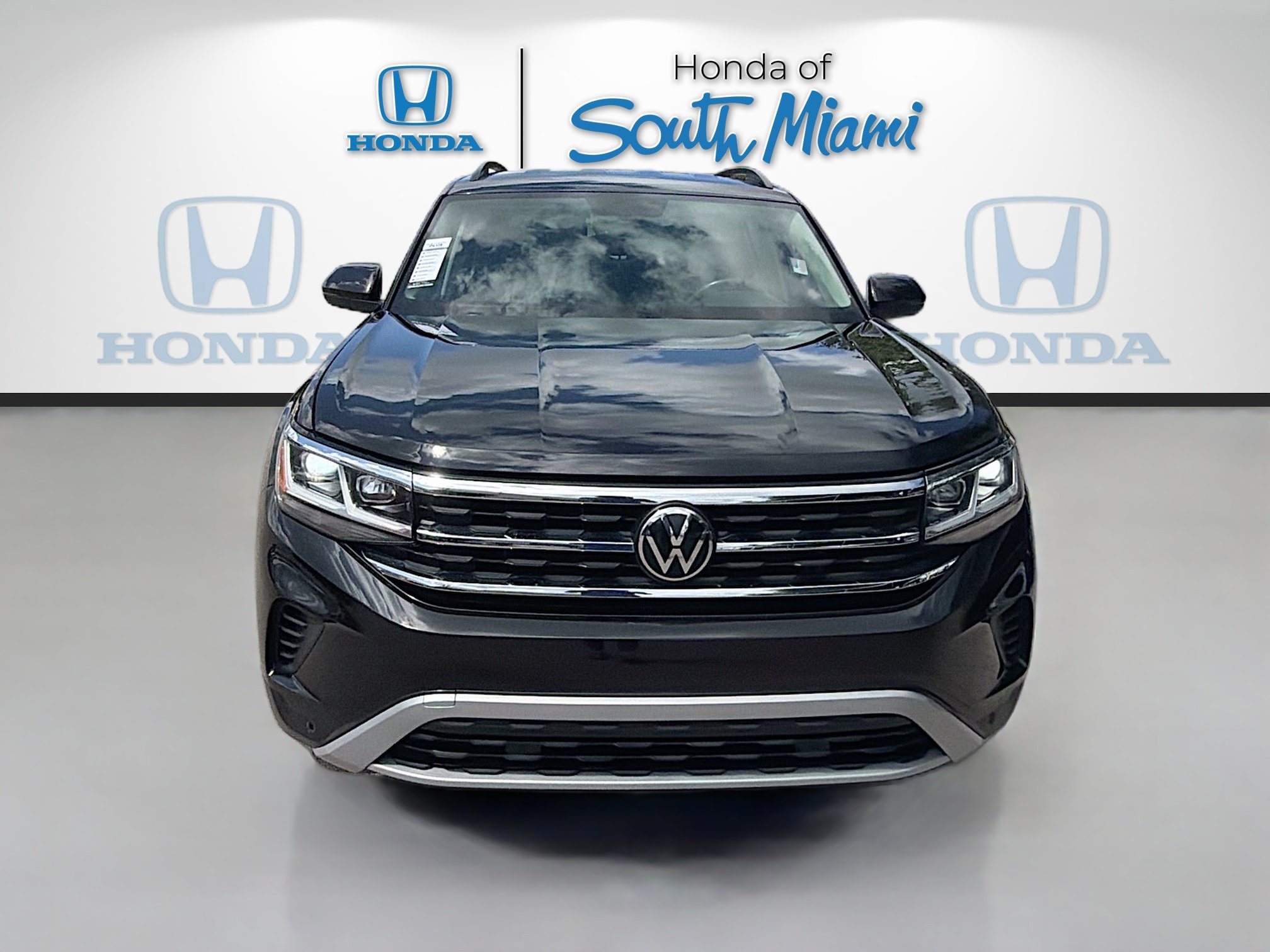 Used 2023 Volkswagen Atlas SE FWD image 2