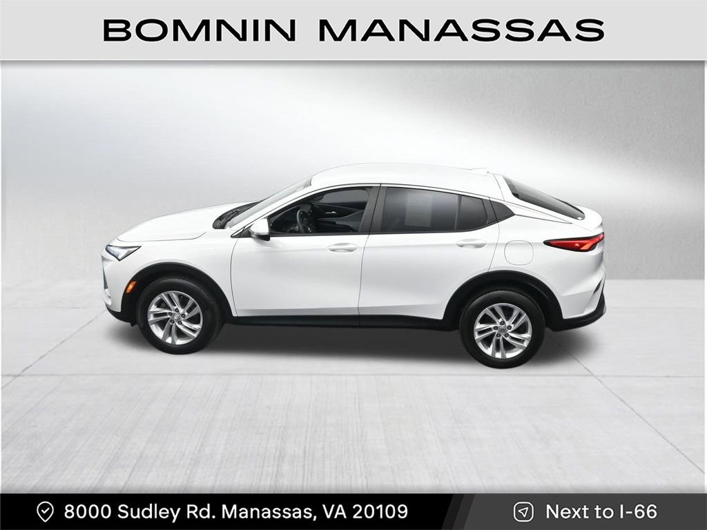 Used 2024 Buick Envista Preferred w/ Advanced Safety Package image 21