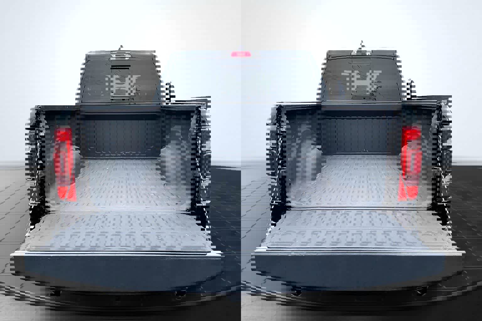 Used 2022 RAM 1500 Limited w/ Body-Colour Bumper Group image 19