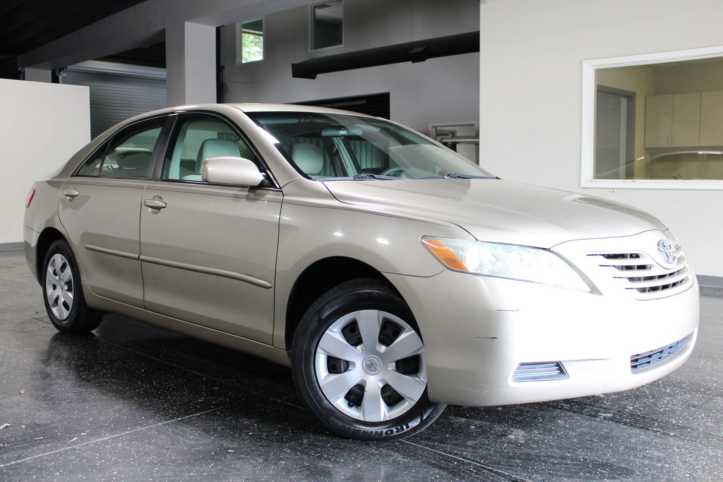 Used 2009 Toyota Camry LE