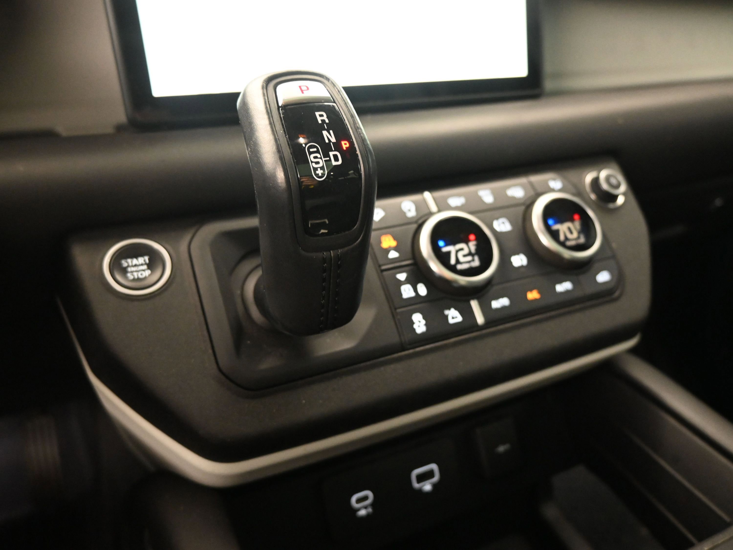 Used 2020 Land Rover Defender 110 HSE image 13