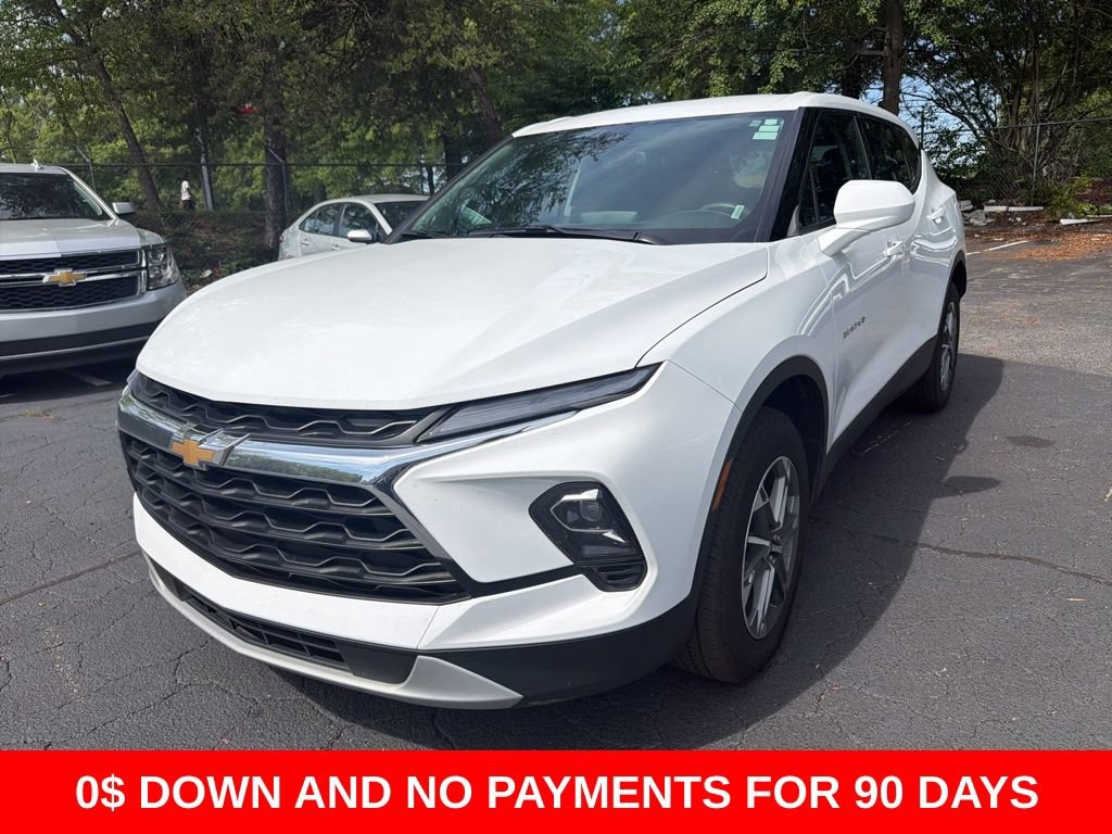 Used 2025 Chevrolet Blazer LT FWD image 1