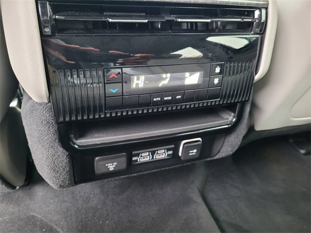 Used 2022 Jeep Wagoneer Series II image 11