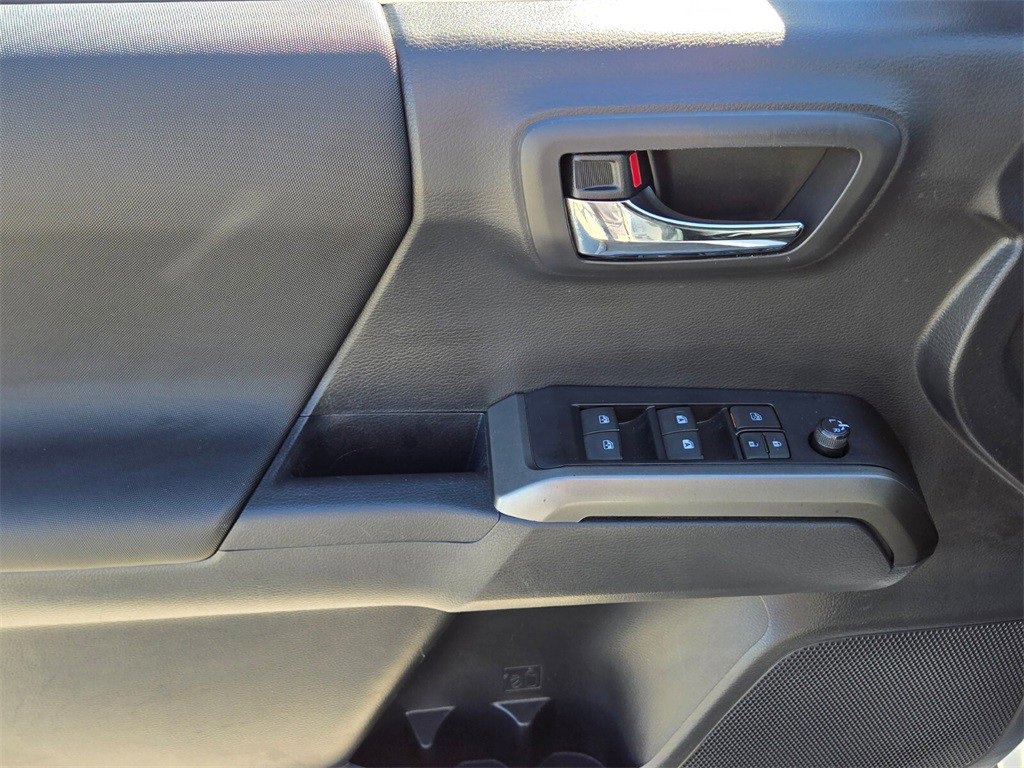 Used 2023 Toyota Tacoma TRD Off-Road image 22