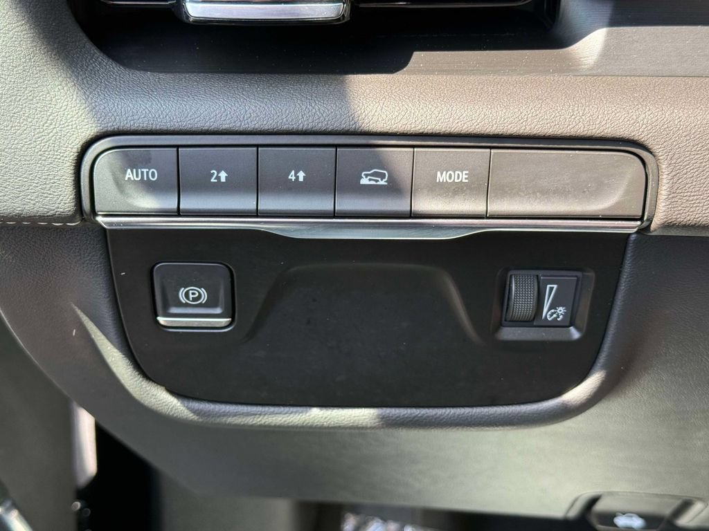 Used 2023 Cadillac Escalade ESV Premium Luxury AWD/4WD image 31