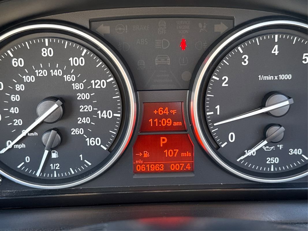 Used 2013 BMW 328i Convertible image 17