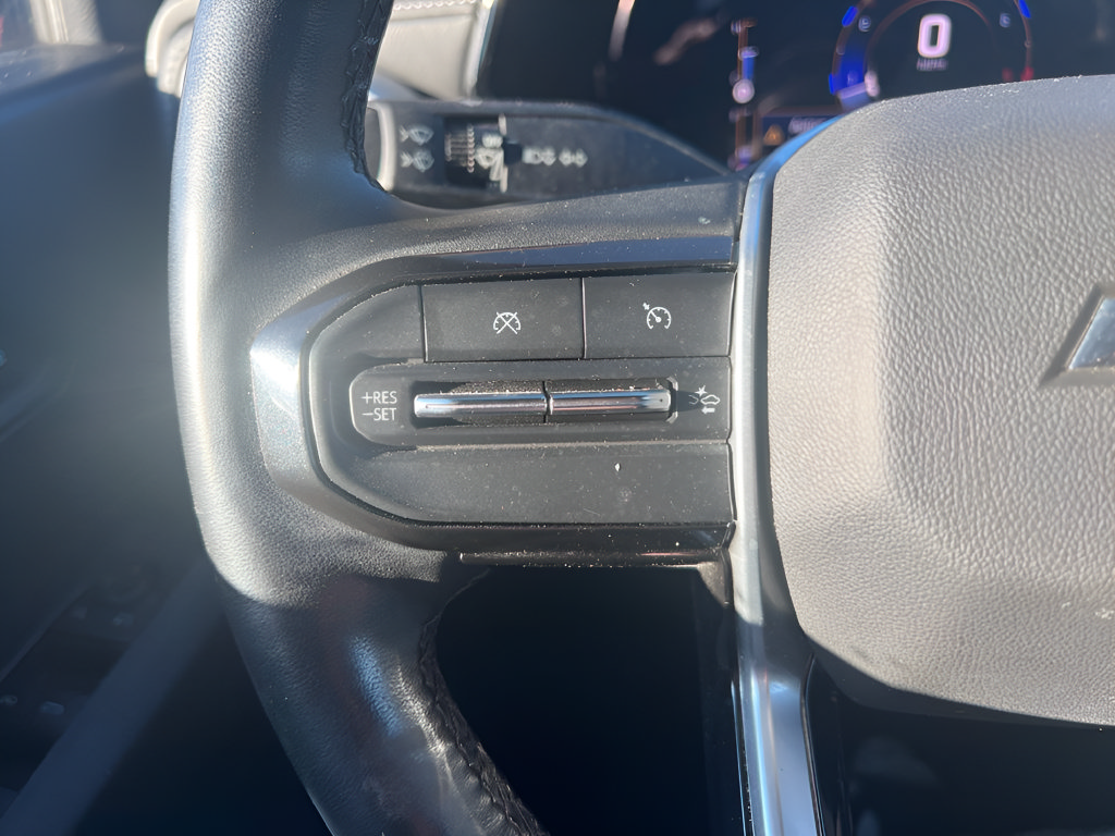 Used 2023 Chevrolet Colorado LT w/ LT Convenience Package III RWD image 21