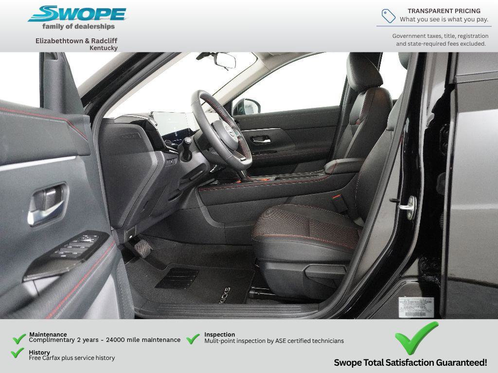 Used 2025 Nissan Kicks SR AWD/4WD image 13