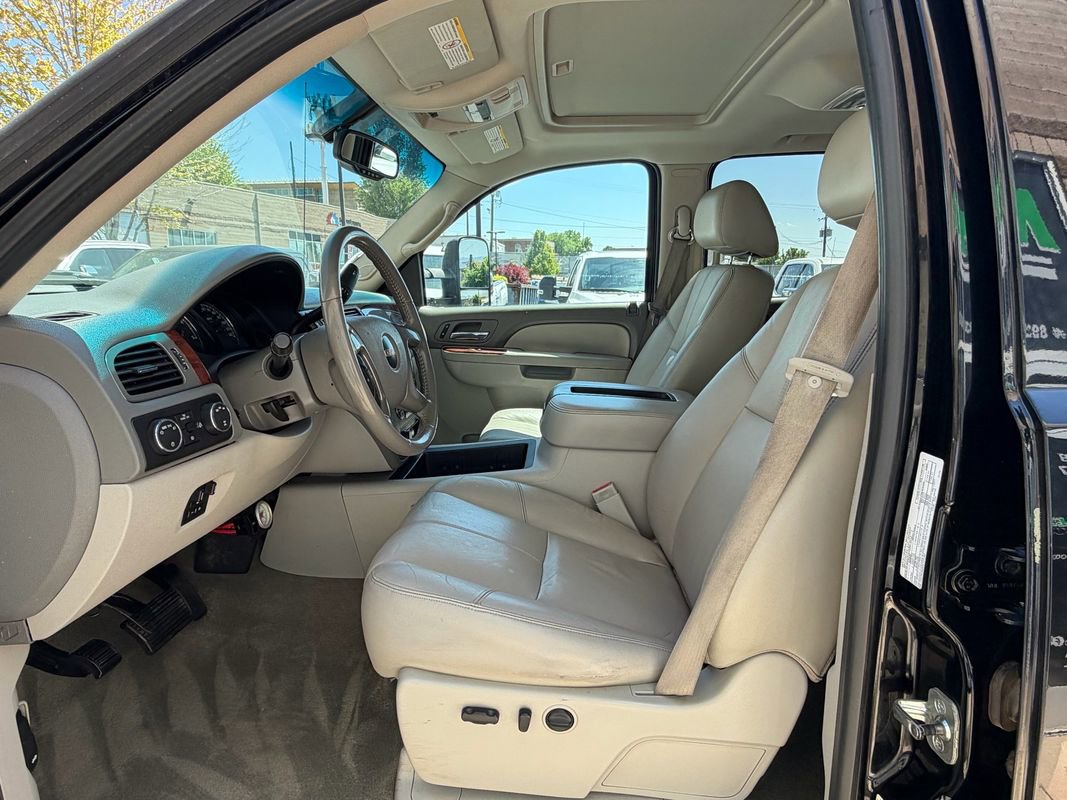 Used 2010 GMC Sierra 3500 SLT AWD/4WD image 11