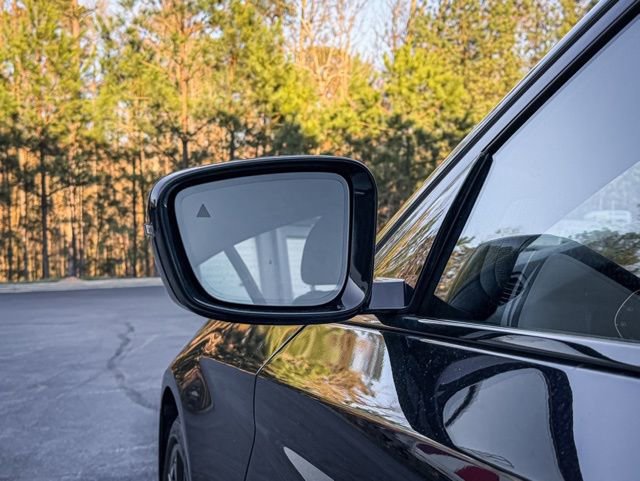Used 2023 BMW 540i xDrive w/ M Sport Package image 18