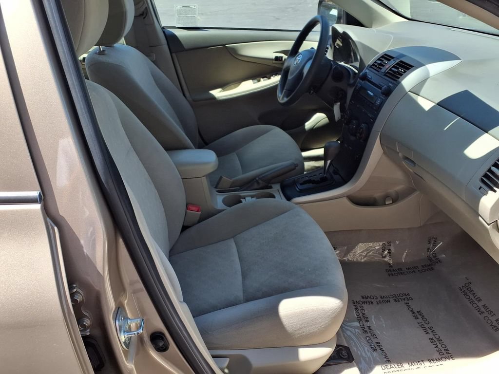 Used 2009 Toyota Corolla LE FWD image 23