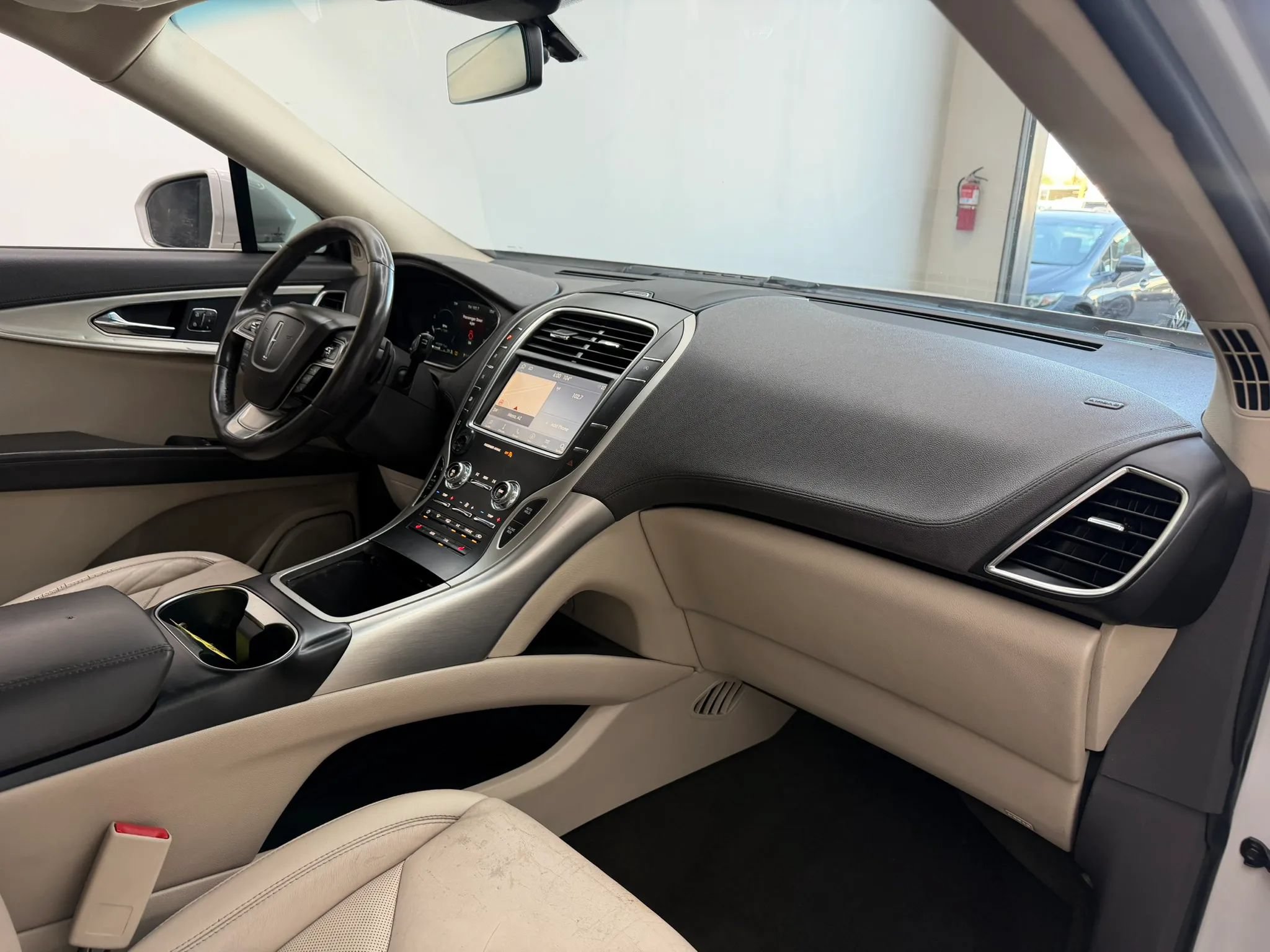 Used 2020 Lincoln Nautilus FWD w/ Equipment Group 101A image 26