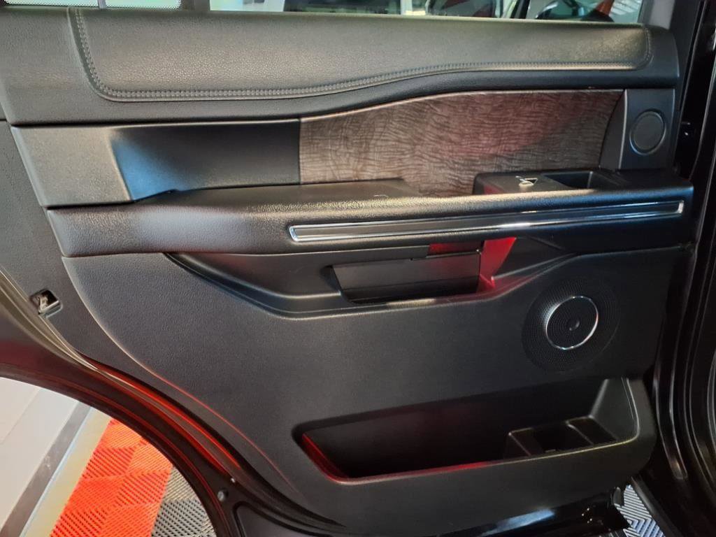 Used 2019 Ford Expedition Limited w/ Equipment Group 302A image 17